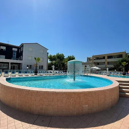 Hotell Village La Perla *