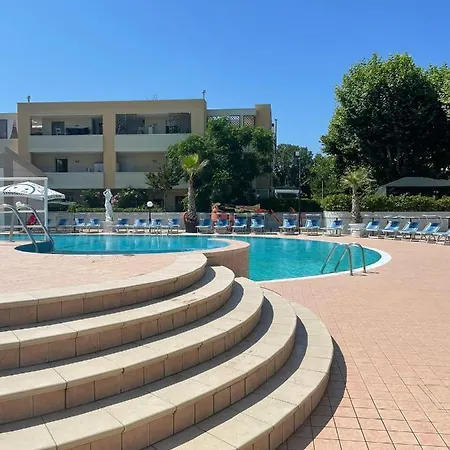 Hotell Village La Perla