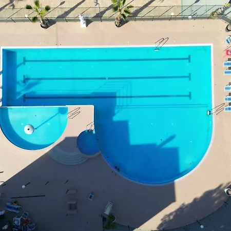Hotell Village La Perla *