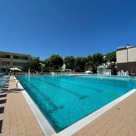 Hotell Village La Perla *